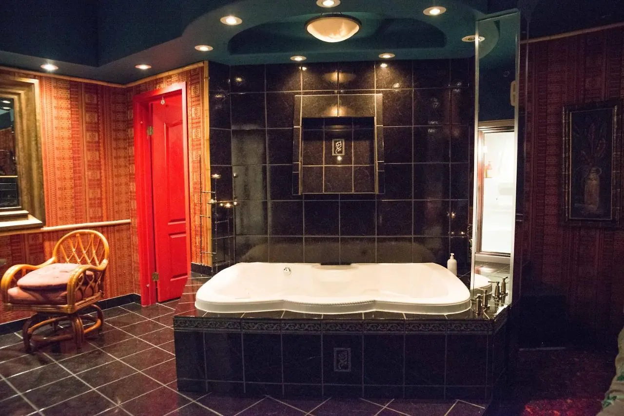 Mariaggi'S Theme Suite Hotel & Spa Winnipeg Canada